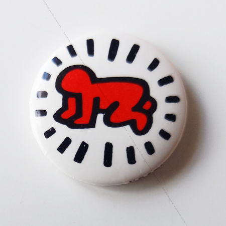 Badge Vintage de Keith Haring - Radiant Baby red.