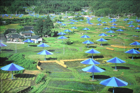 Affiche originale  / Original poster de CHRISTO & Jeanne-Claude. The Umbrellas - Japan-USA 1984-91 - Ibaraki, Japan Site.